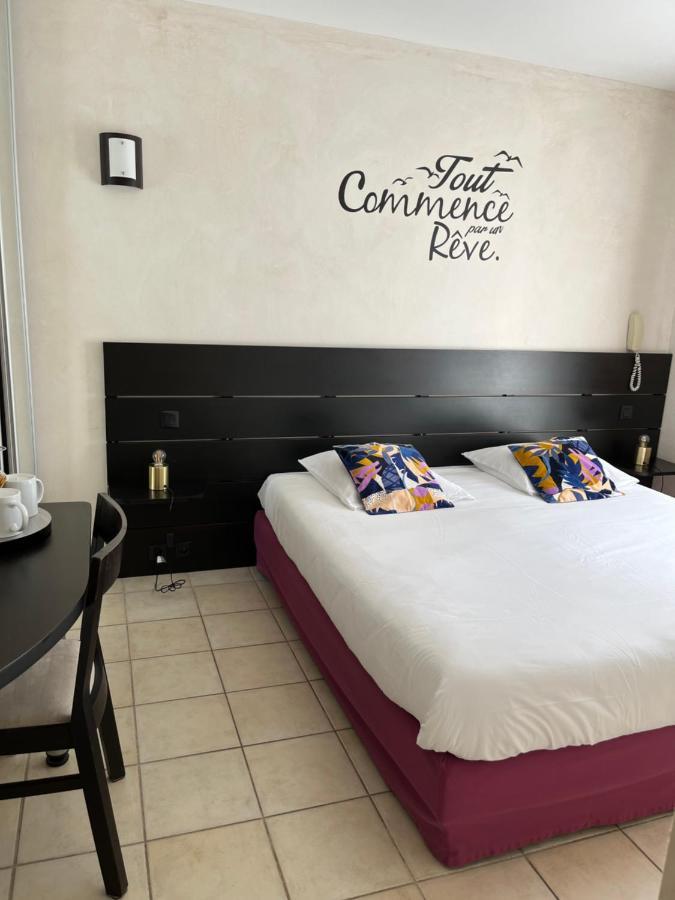 Le Synaya Hotel Sanary-sur-Mer Exterior photo