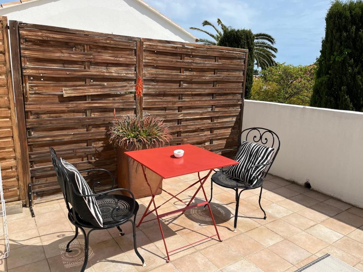 Le Synaya Hotel Sanary-sur-Mer Exterior photo