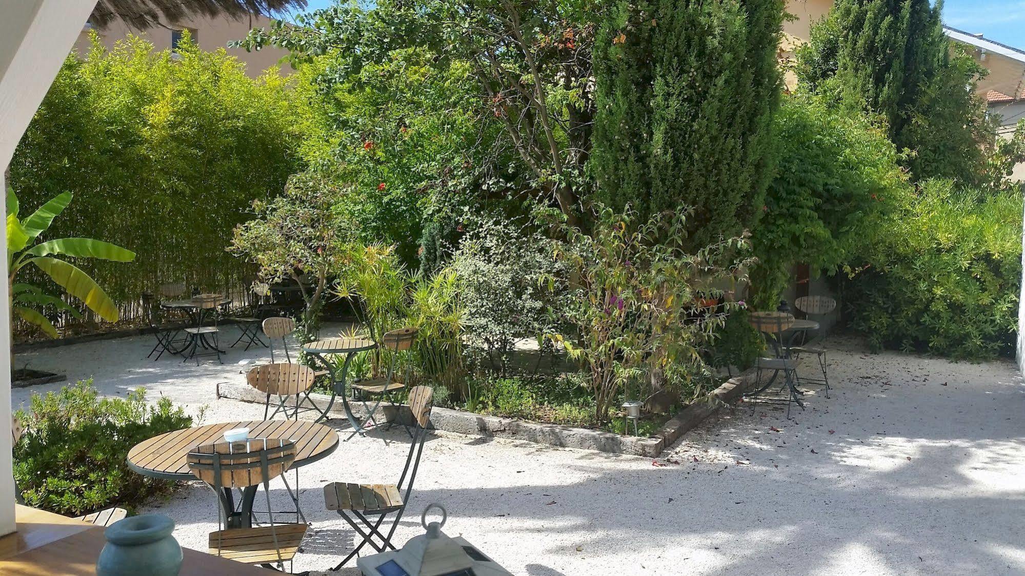 Le Synaya Hotel Sanary-sur-Mer Exterior photo